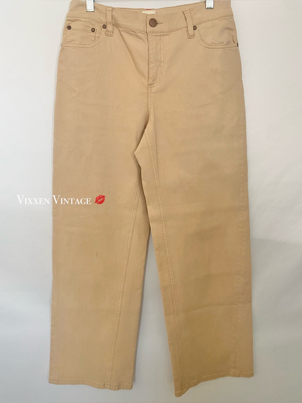 ALICE + OLIVIA 'ERNIE LOW RISE BUCKLE BACK BAGGY JEANS' IN ALMOND - Picture 2 of 8